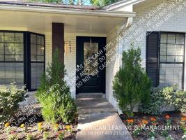 featured image of 1503 Robinhood Lane