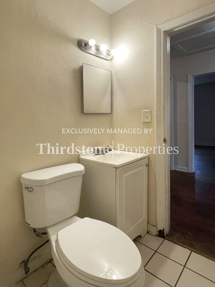 485 E 44th St - Photo 7 of 17