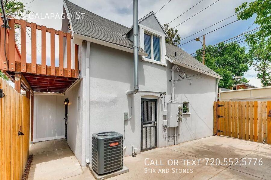 128 Galapago St - Photo 2 of 18