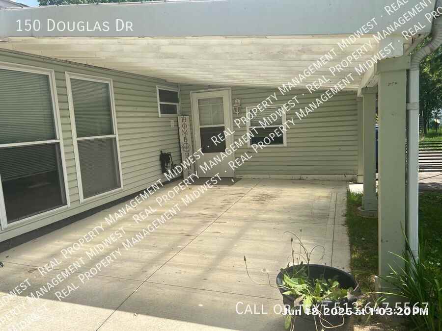 150 Douglas Dr - Photo 3 of 21