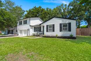 2720 N Oakridge Cir - Photo 1 of 1