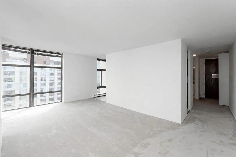 1220 N Stone St - Photo 4 of 18