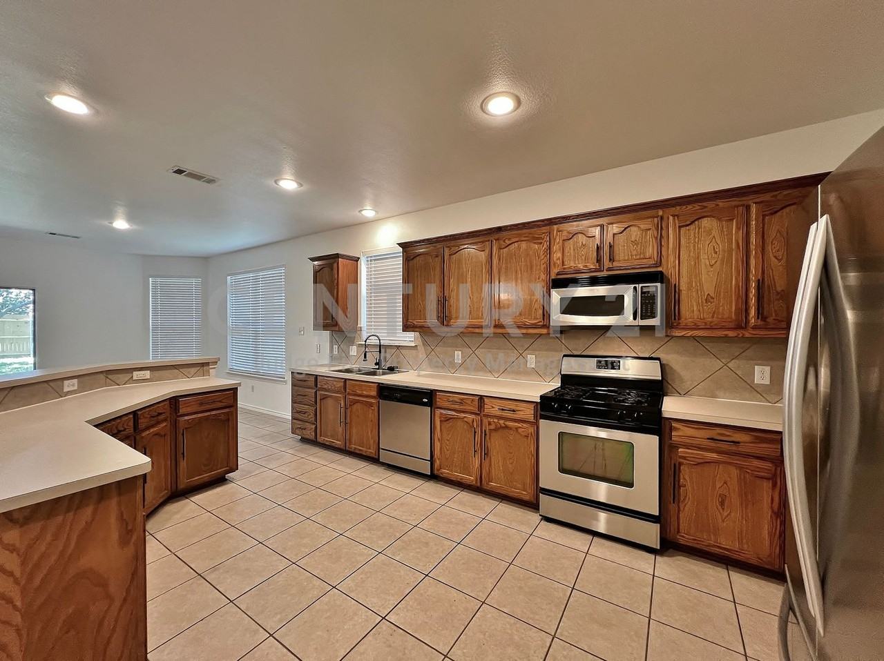 8000 Ranchvale Ln - Photo 3 of 11