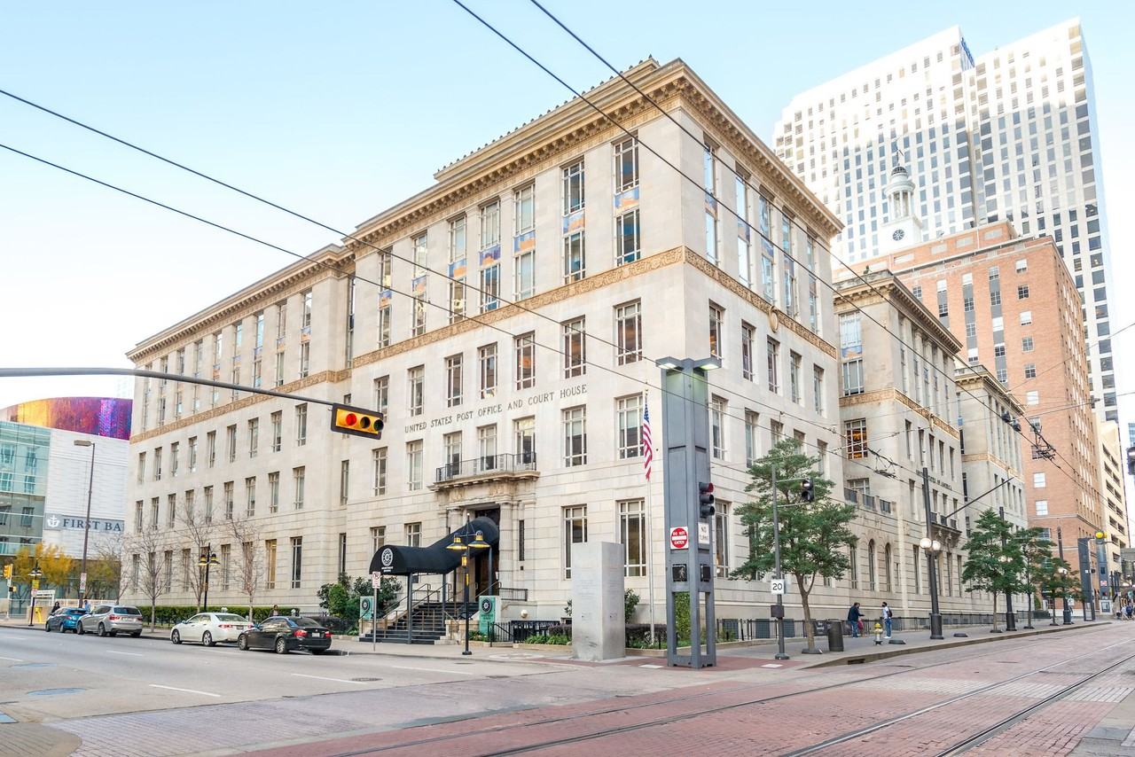 400 North Ervay - Photo 6 of 38