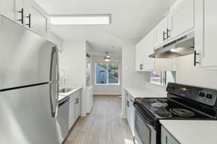 Spinnaker Apartments - Photo 1 of 1