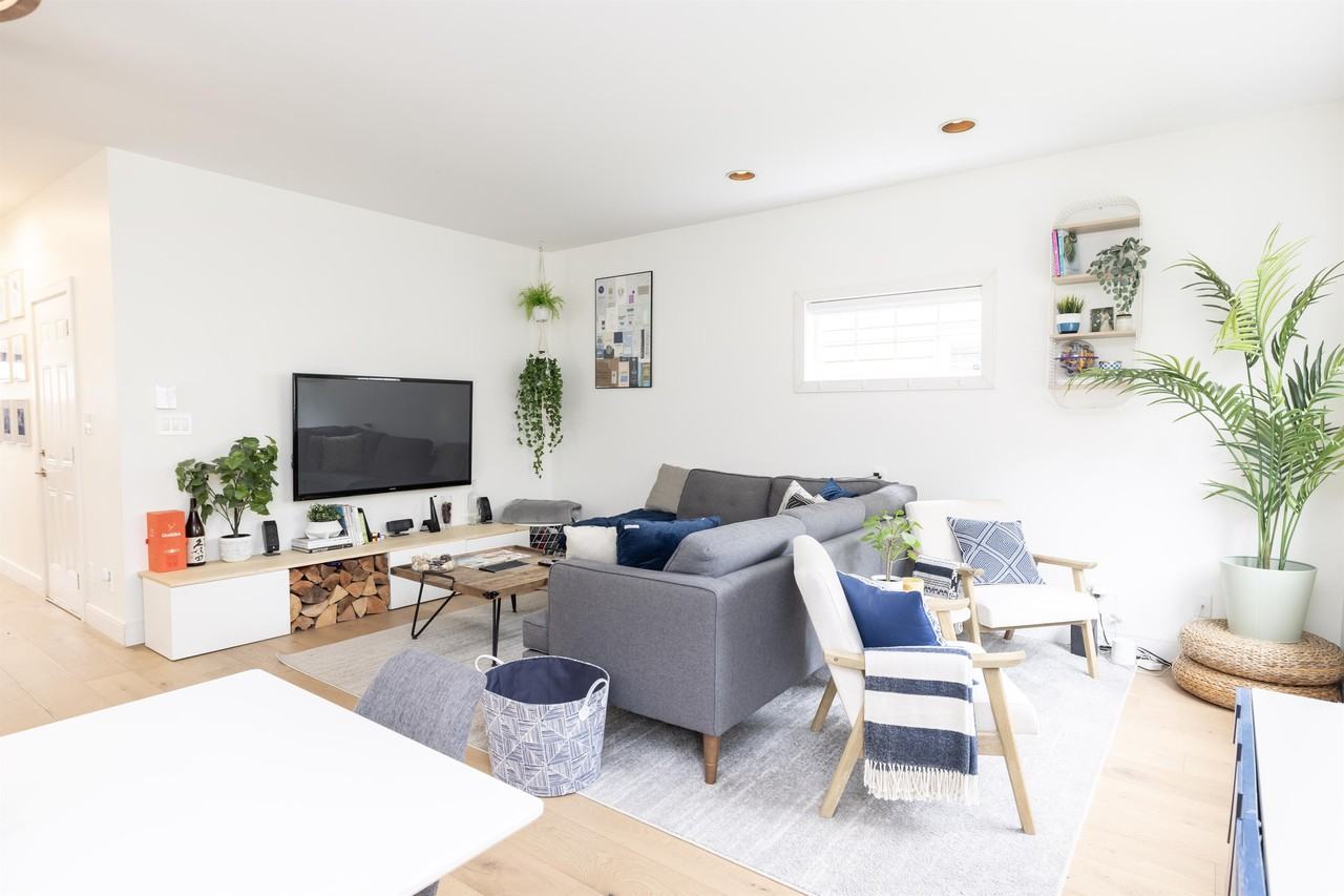 1182 Colville Rd #1 - Photo 6 of 10