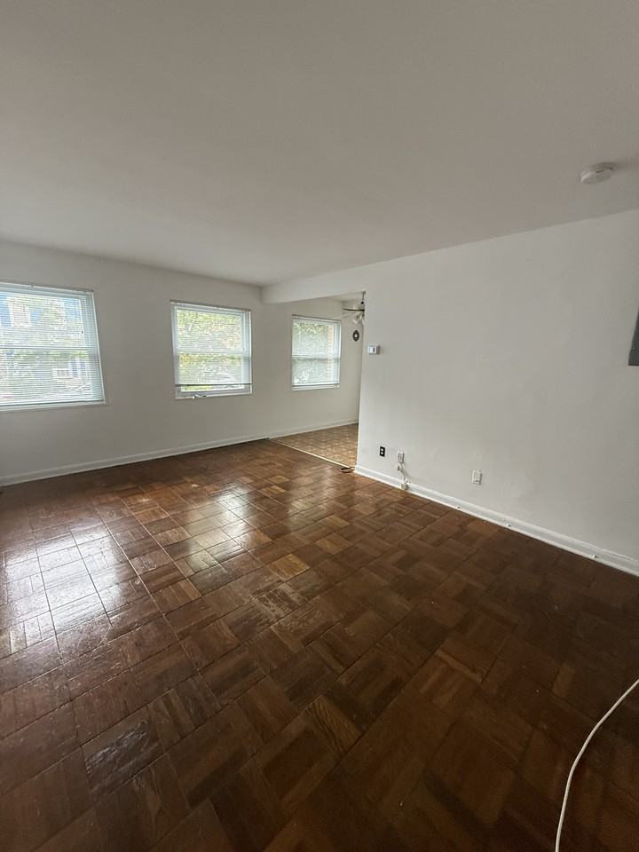 1314 K Street Southeast - Photo 2 of 21