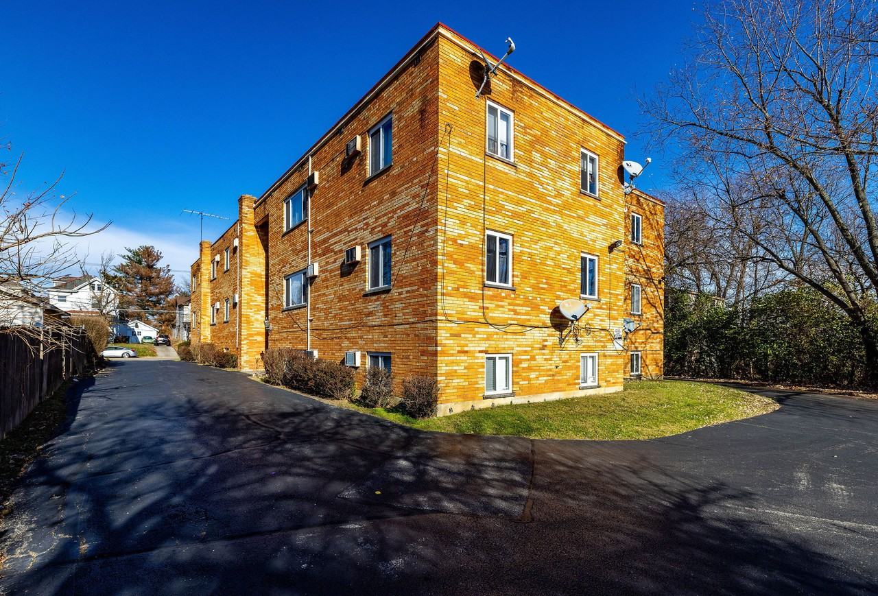 3517 Woodbine Avenue - Photo 3 of 24