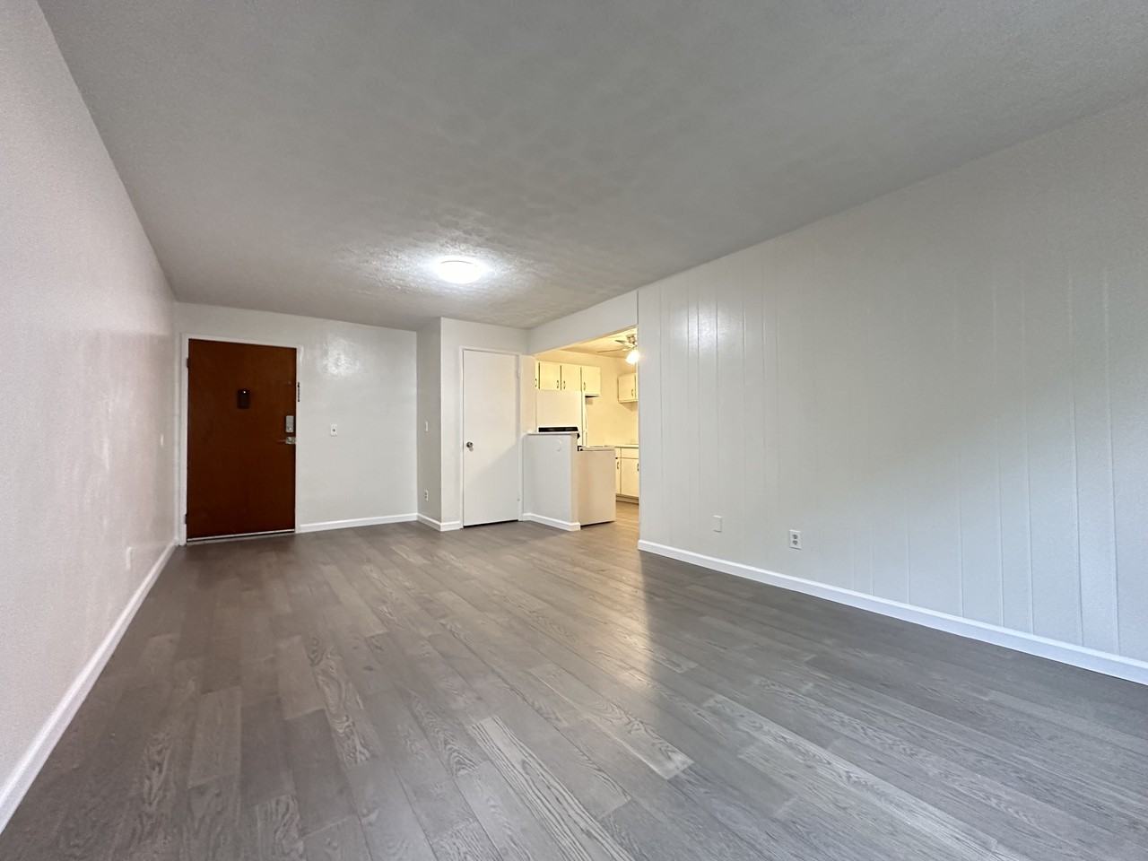 3517 Woodbine Avenue - Photo 6 of 24