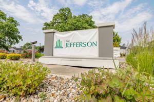 featured image of 3001 E Jefferson Blvd
