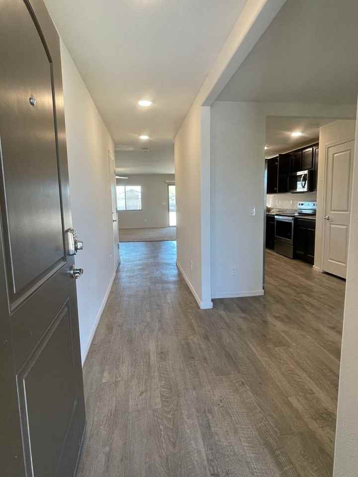 2565 N Agave Ln - Photo 3 of 45