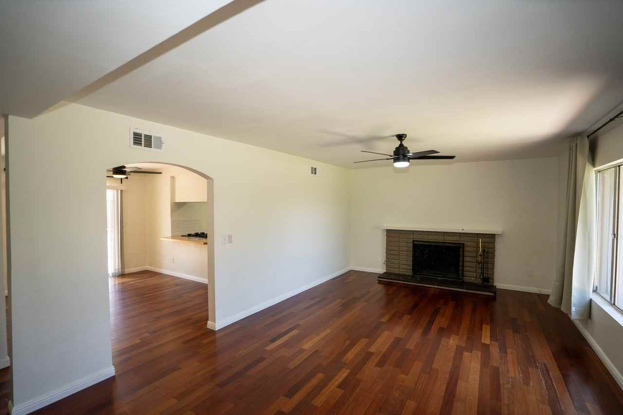 10733 Mead Way - Photo 2 of 17