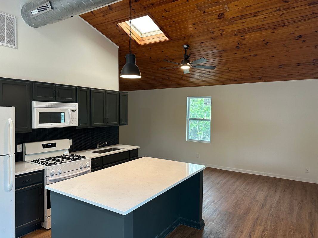 State St ##104 - Photo 2 of 7