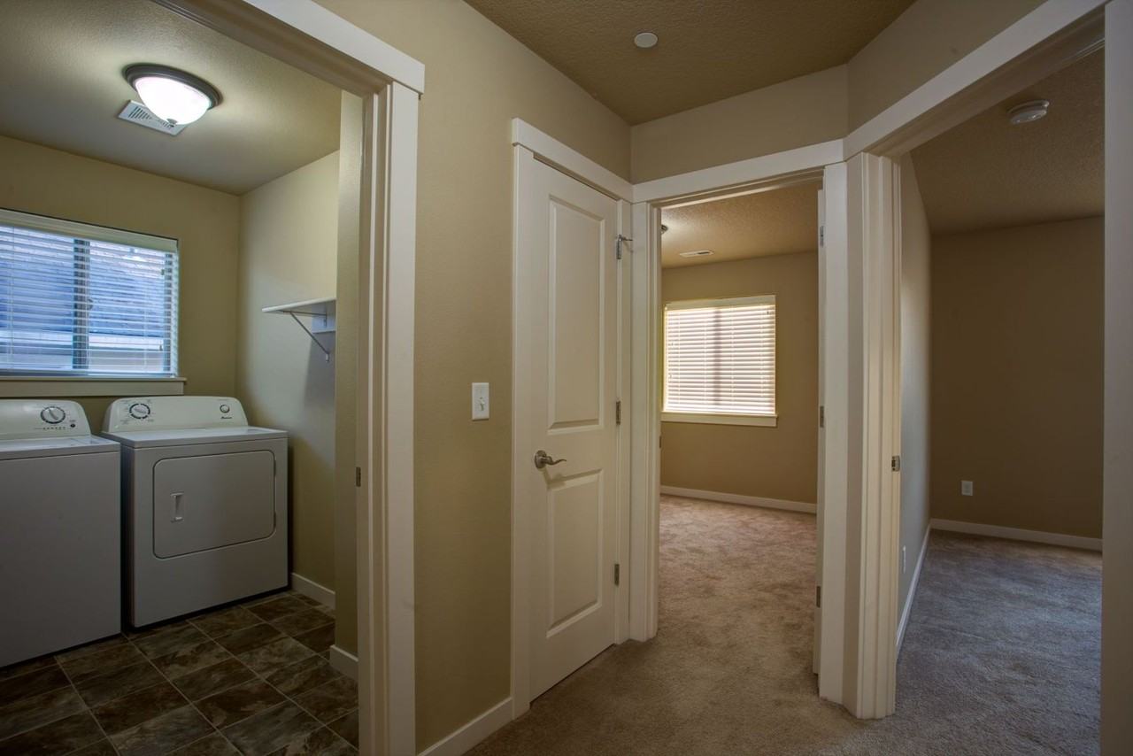 Camas Magnolia - Photo 6 of 35