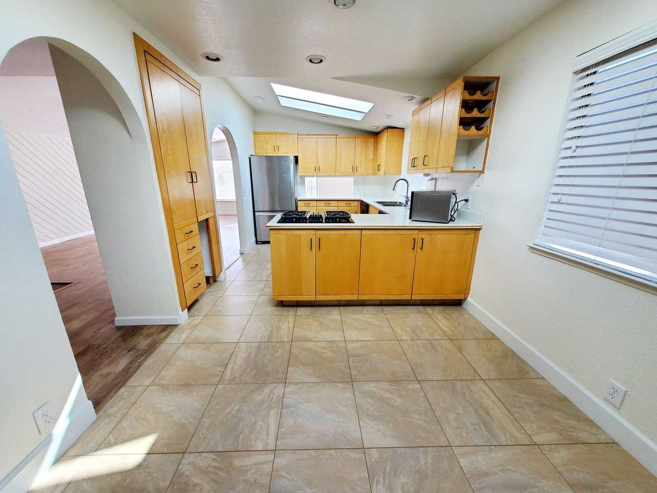 327 Mccarthy Ave - Photo 3 of 12