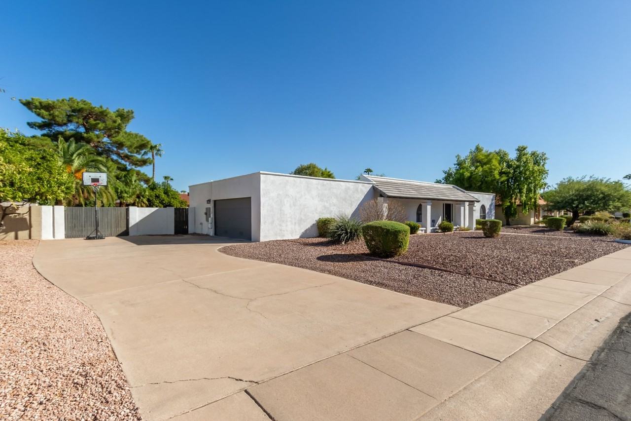 5922 E Presidio Rd - Photo 3 of 44