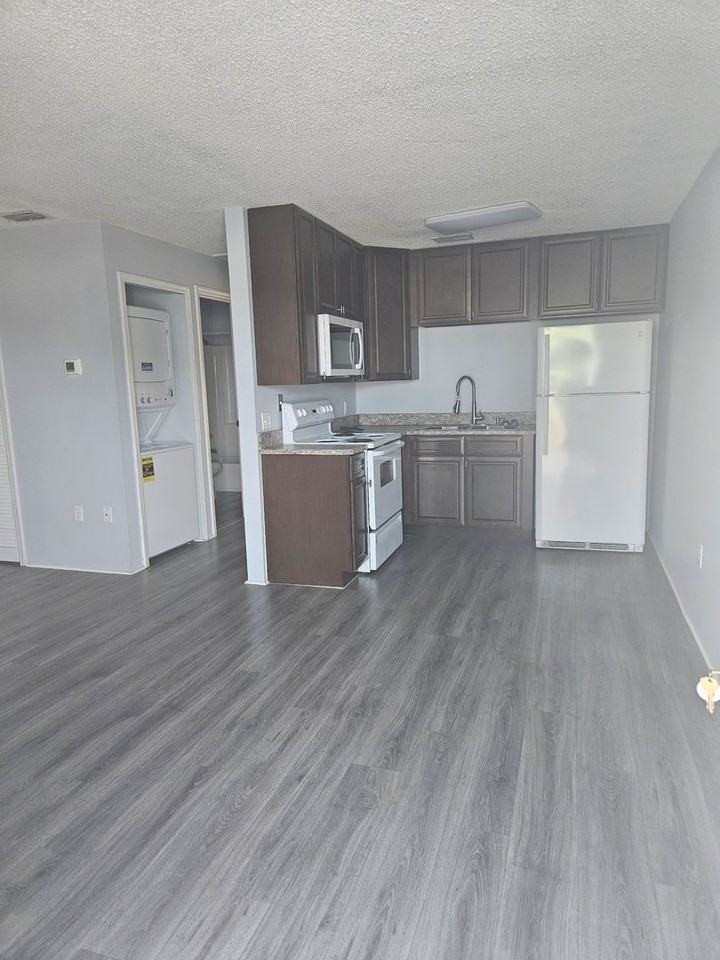 1290 9th St #307 - Photo 2 of 13