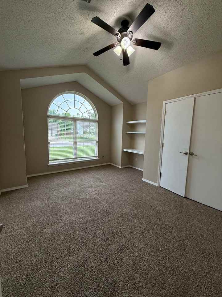 12007 E 114th Pl N - Photo 3 of 16