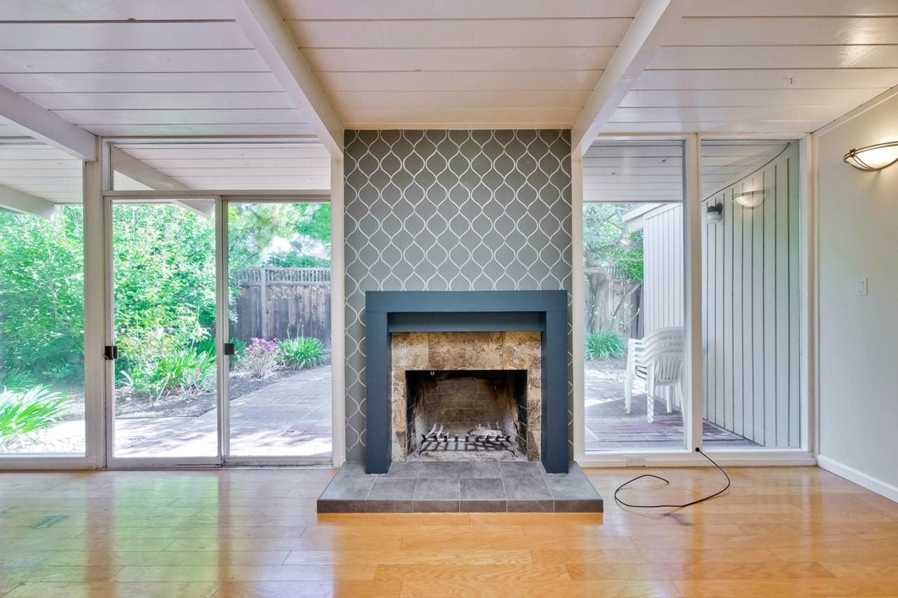 485 Emmons Dr - Photo 2 of 50