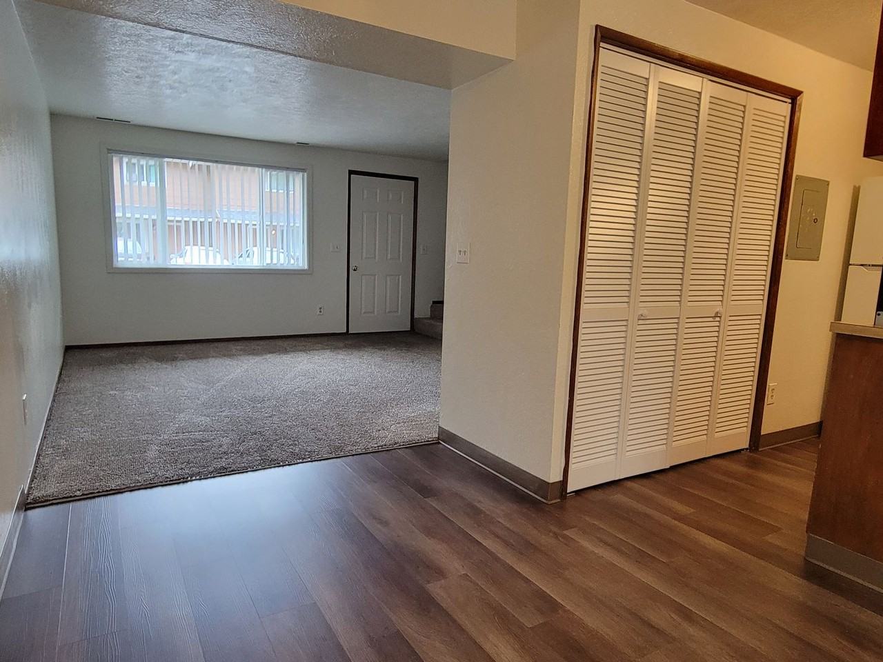 454-180 Stoneway Apartments - Photo 5 of 25