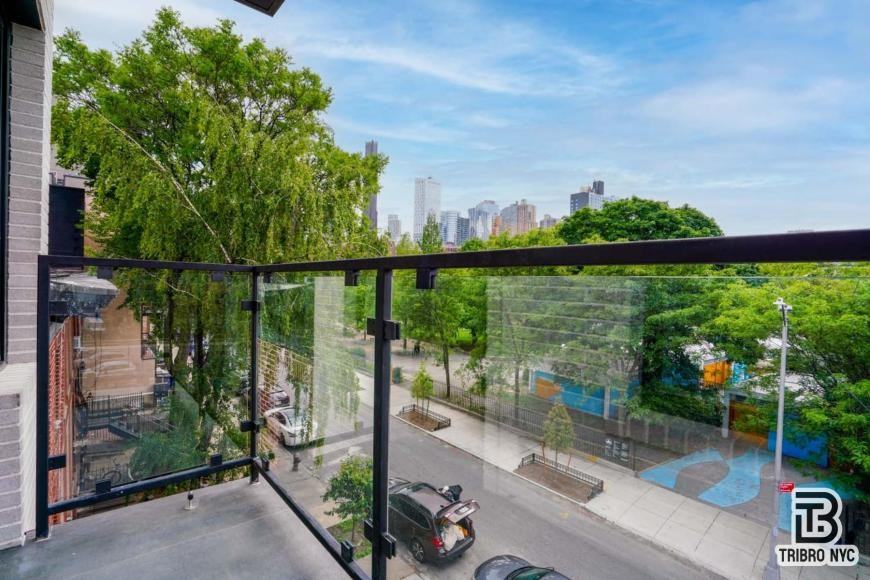 13 N Elliott Pl - Photo 4 of 10