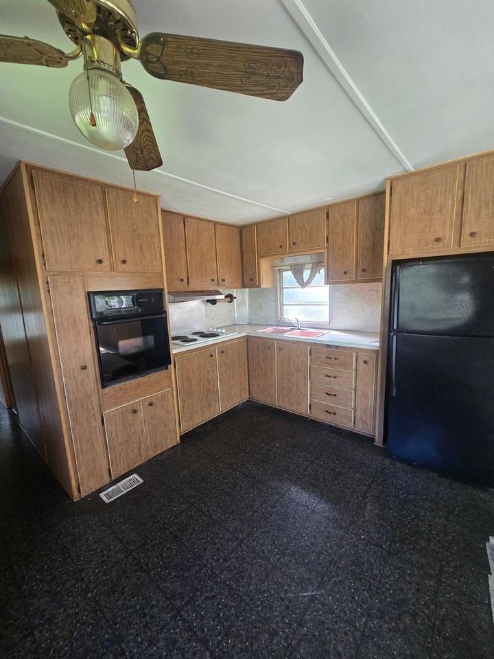 6789 Noon Rd - Photo 2 of 20