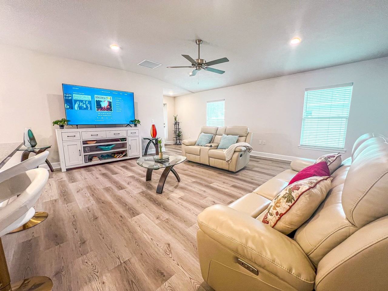 3669 Sagefield Dr - Photo 7 of 30