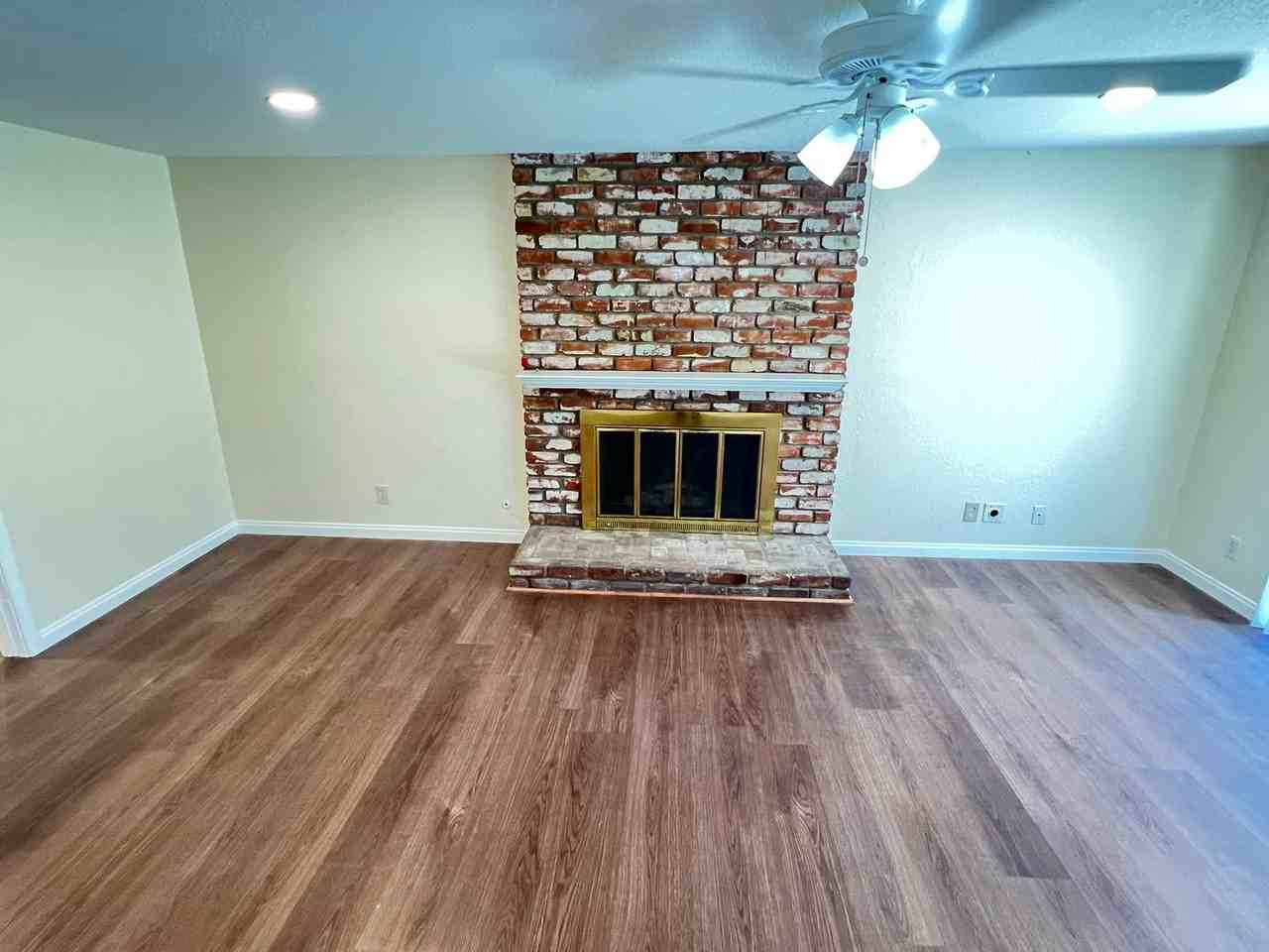 1737 Stanley Ave - Photo 2 of 24