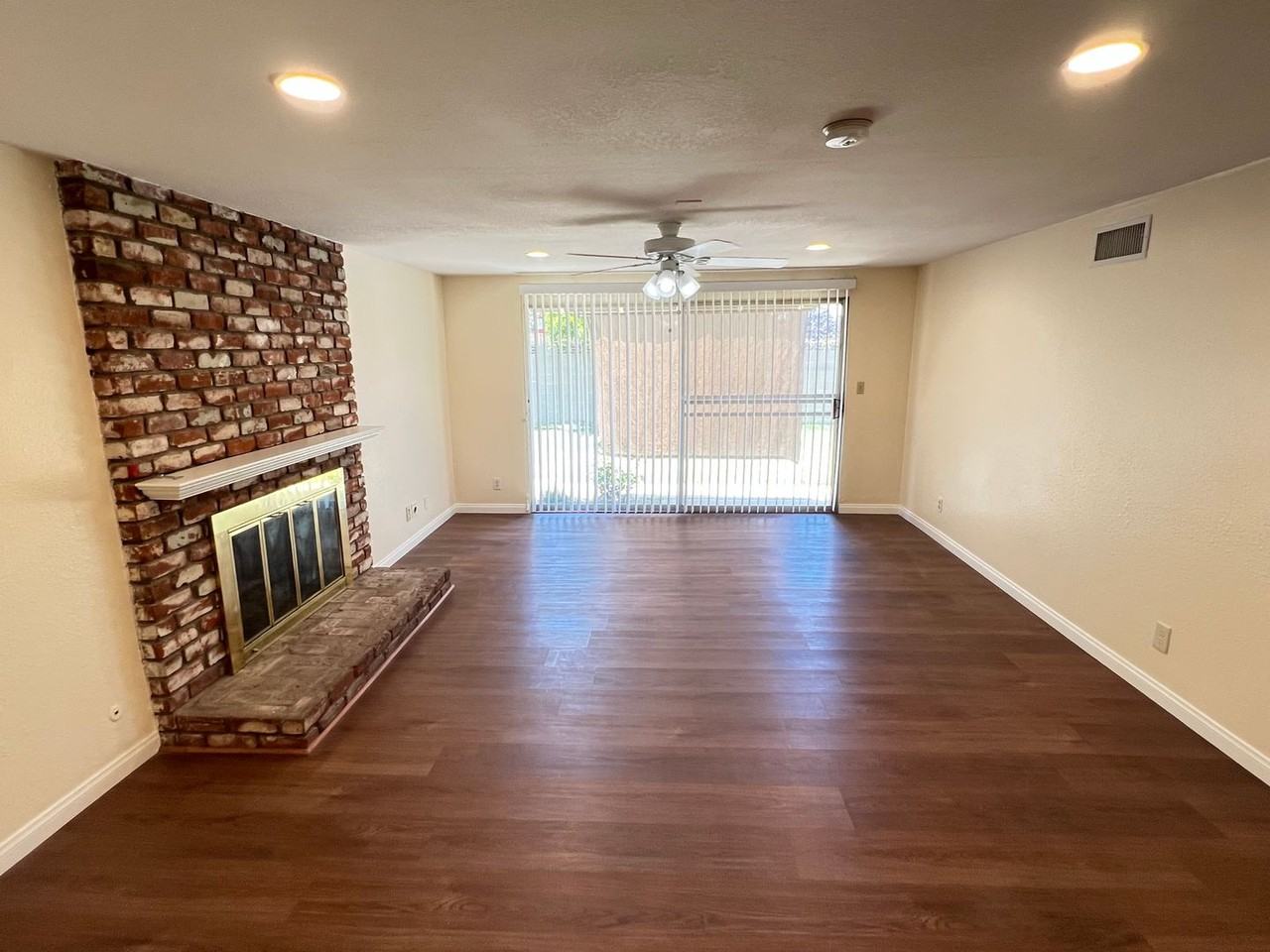 1737 Stanley Ave - Photo 3 of 24