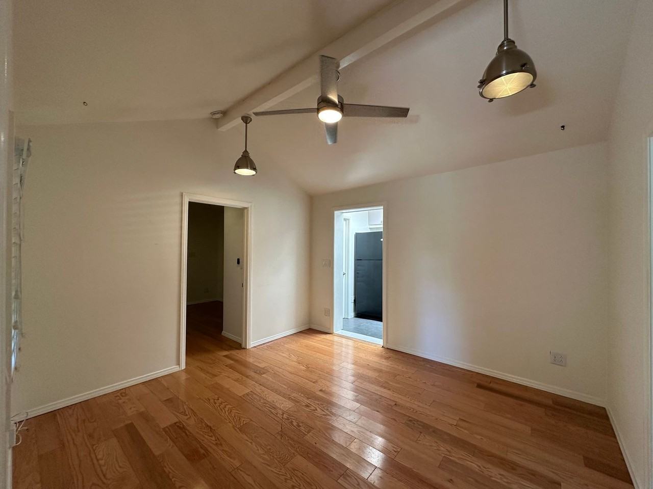 1947 Wilcox Ave - Photo 2 of 30