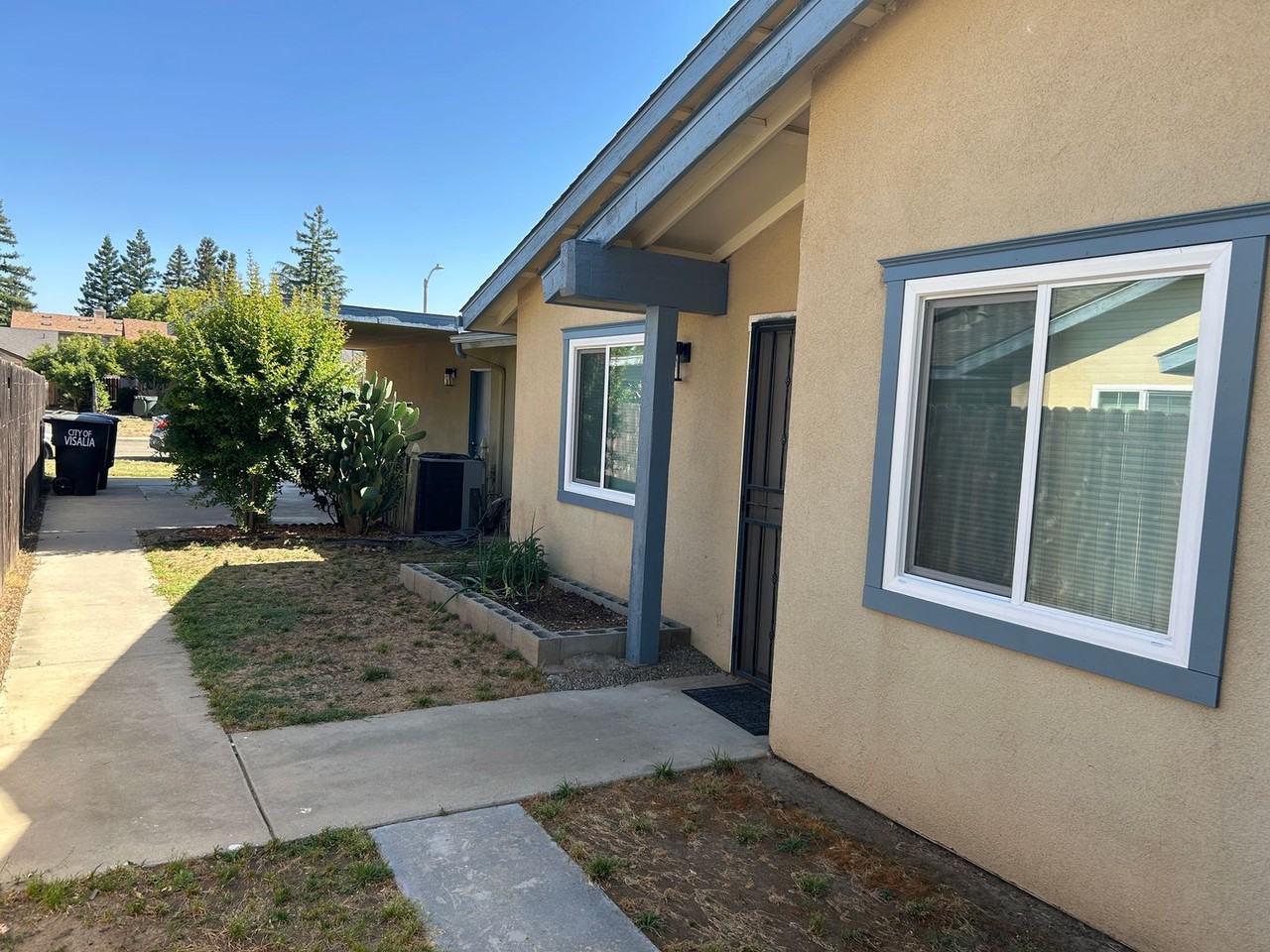 2539 E Sweet Ave - Photo 2 of 17