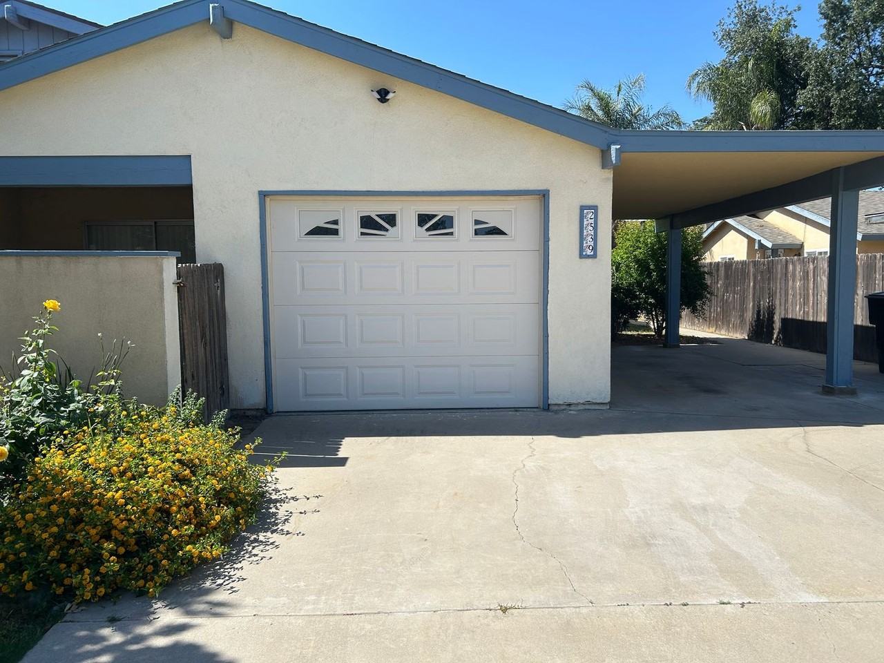 2539 E Sweet Ave - Photo 3 of 17