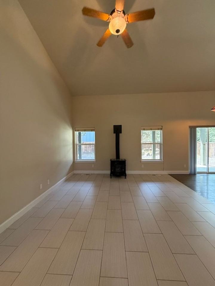 885 Sw Silver Lake Blvd - Photo 3 of 29