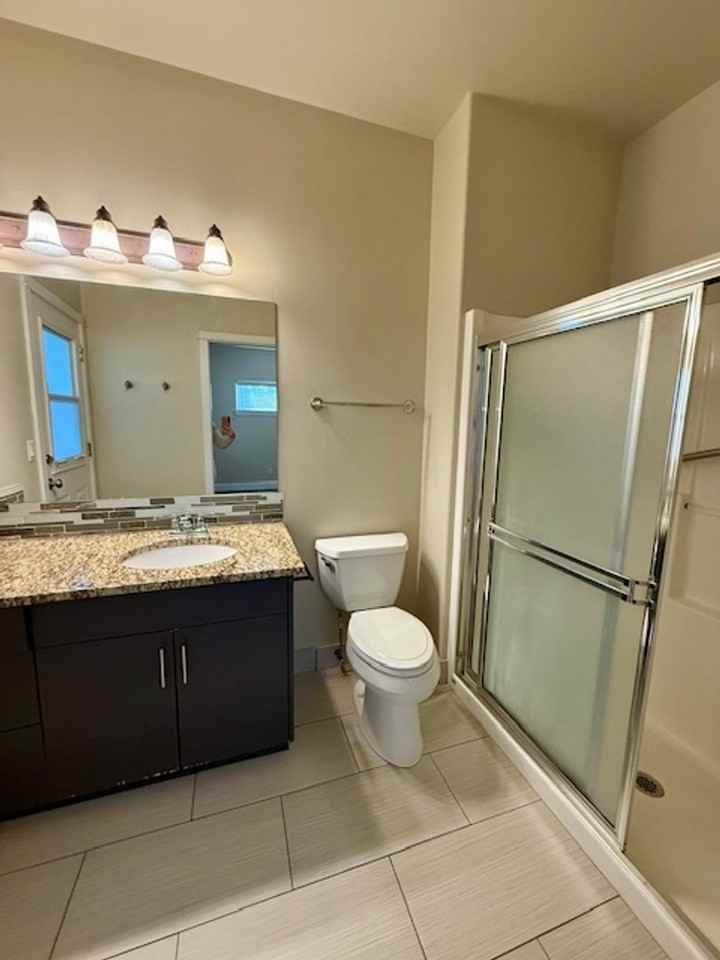 885 Sw Silver Lake Blvd - Photo 4 of 29