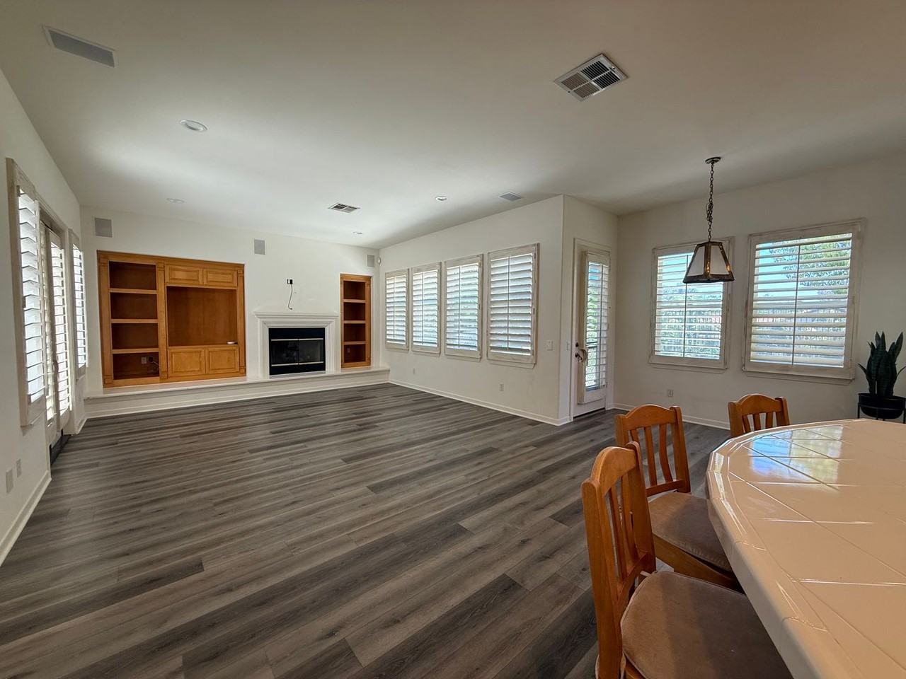 990 Clear Sky Pl - Photo 3 of 18