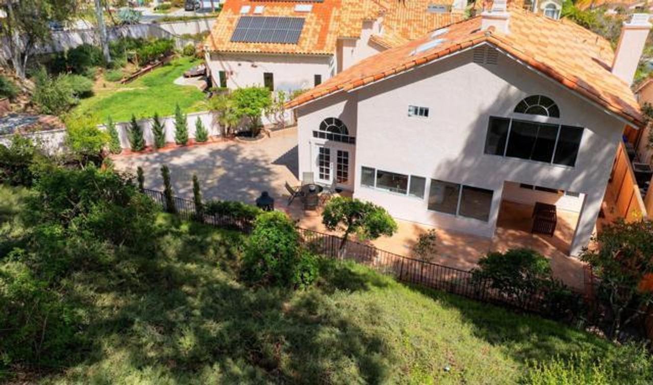 1688 Crystal Ridge Ct - Photo 2 of 38