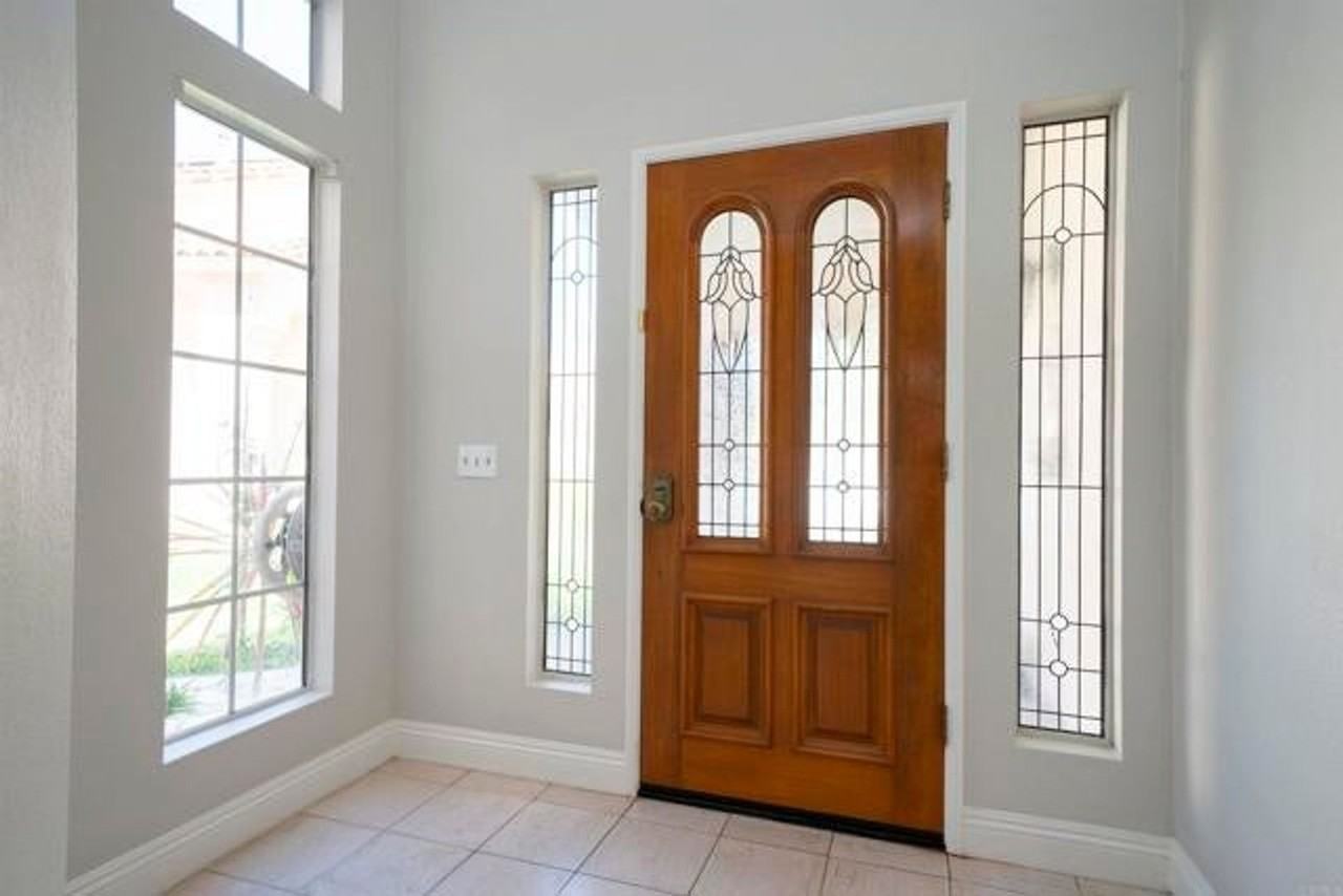 1688 Crystal Ridge Ct - Photo 5 of 38