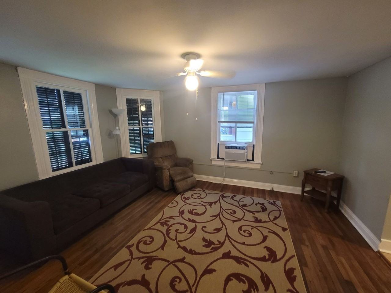 2017 Avenue M 1/2 - Photo 2 of 12