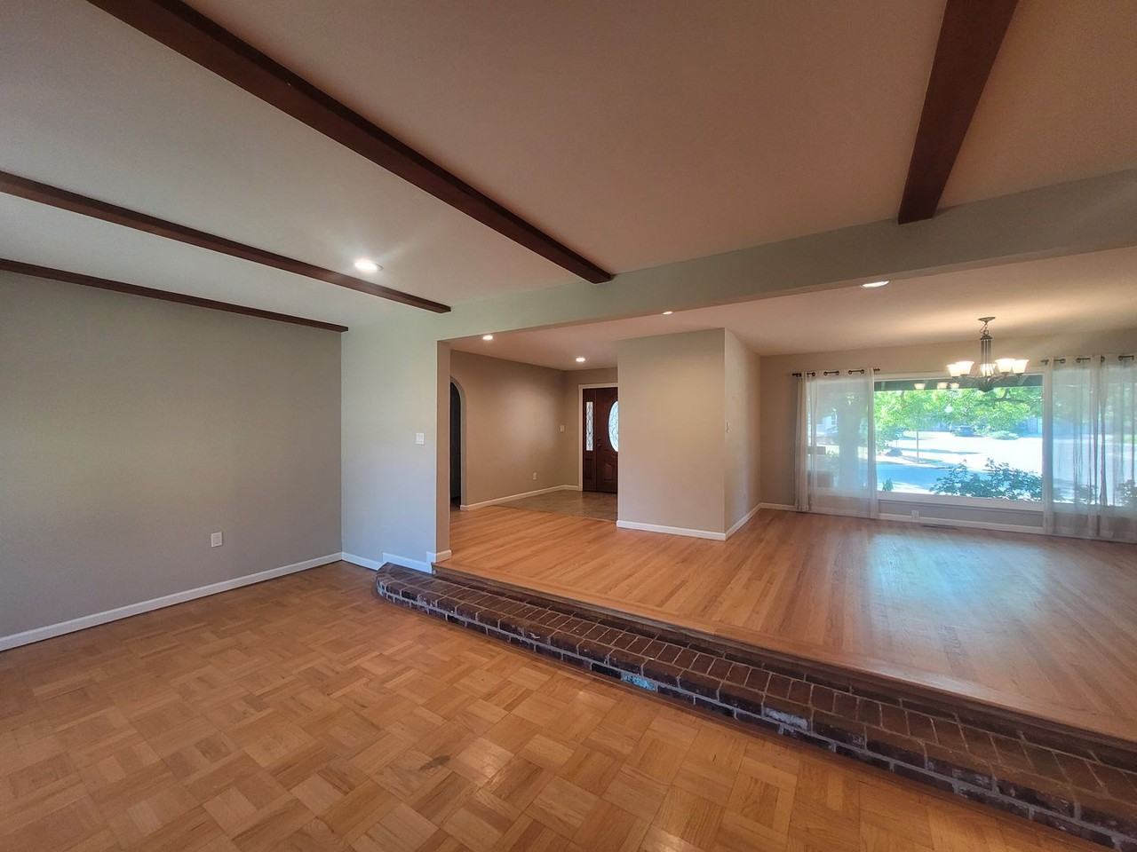 4917 Andrew Cir - Photo 2 of 16