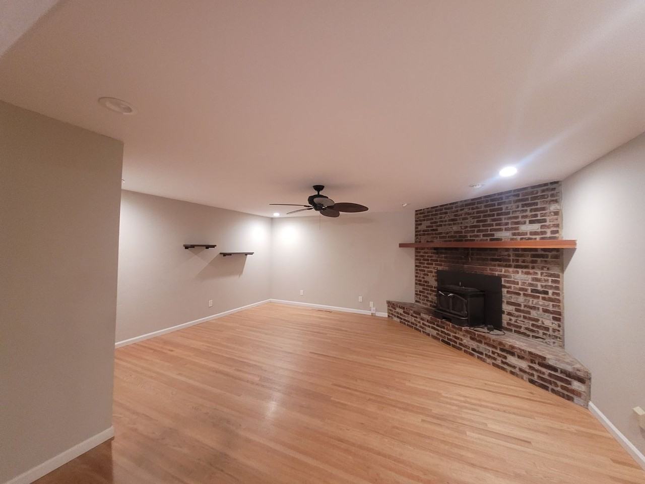 4917 Andrew Cir - Photo 7 of 16