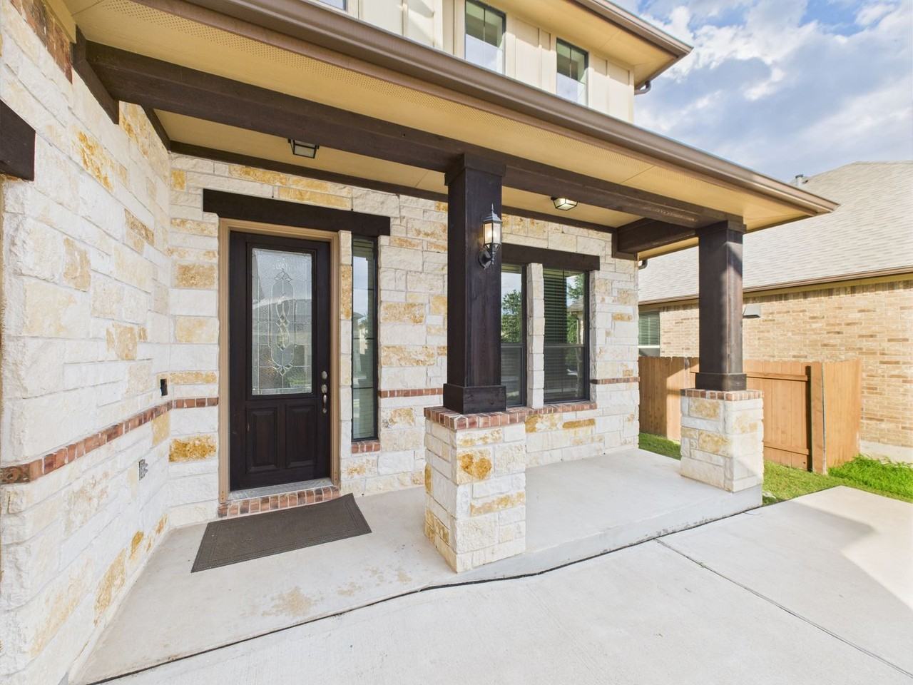 521 Cascada Ln - Photo 2 of 50