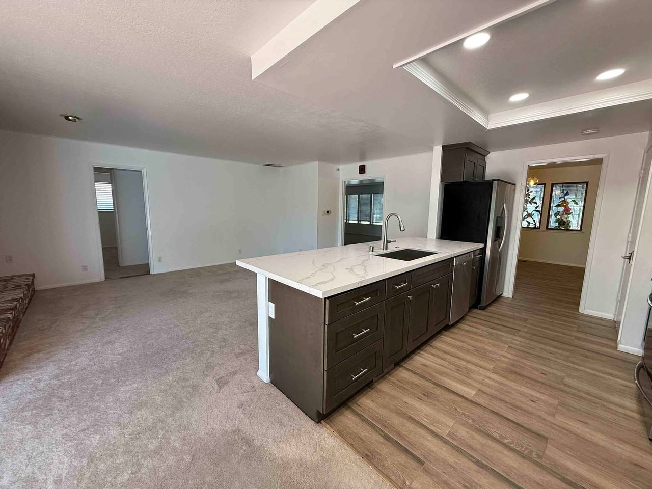 2291 University Ave - Photo 2 of 35