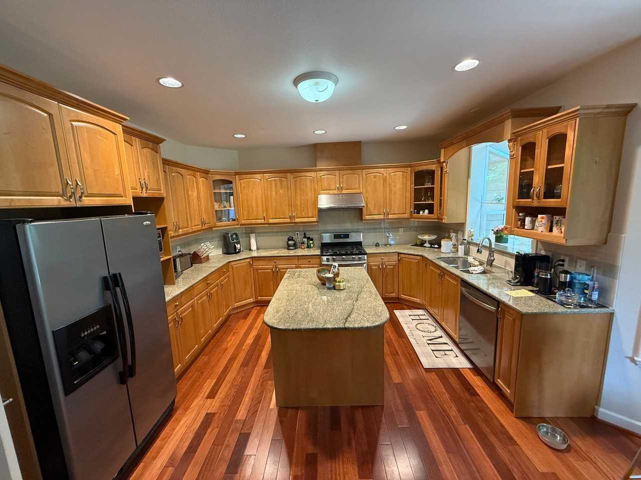 13022 Ne 104th St - Photo 2 of 17