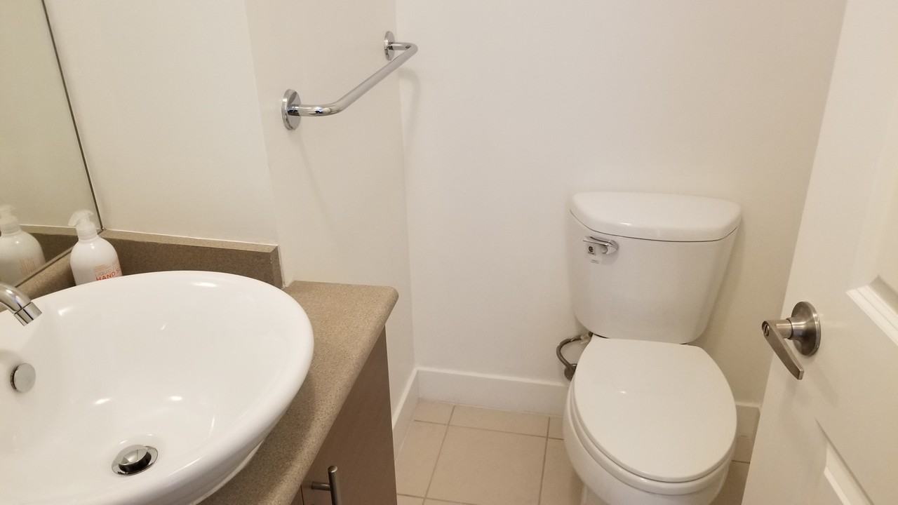 5632 Kings Rd #204 - Photo 3 of 18