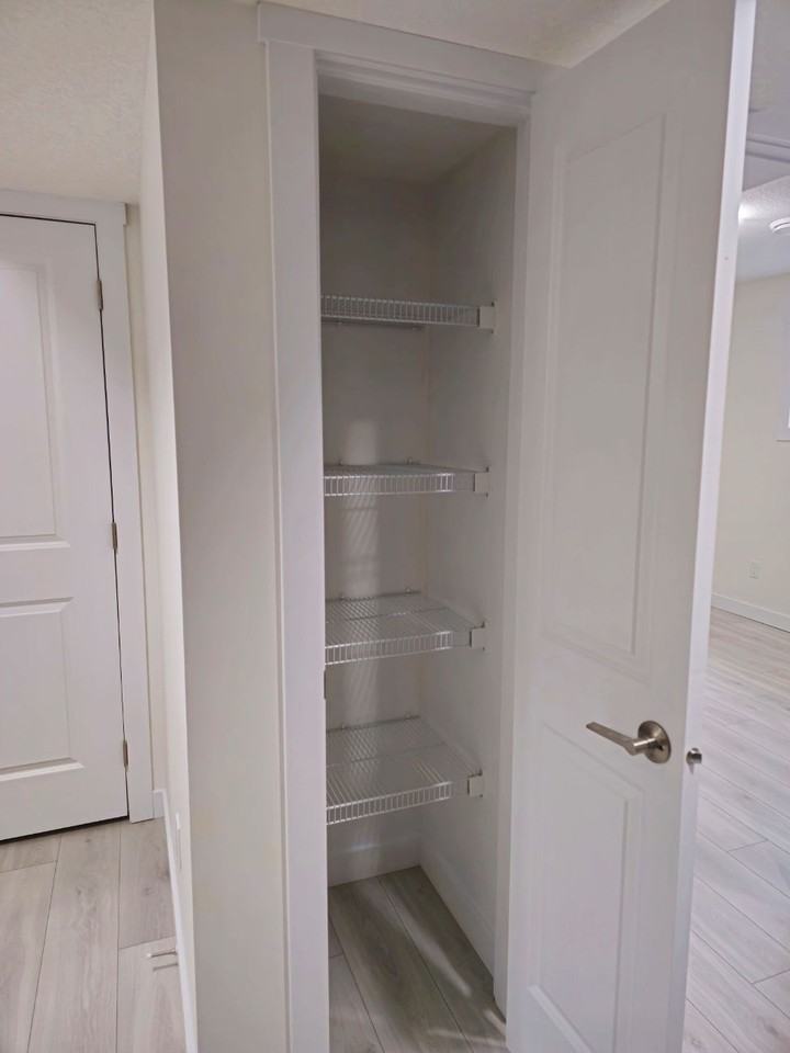 Fenwyck Boulevard 61 - Lower #61LOWER - Photo 2 of 34