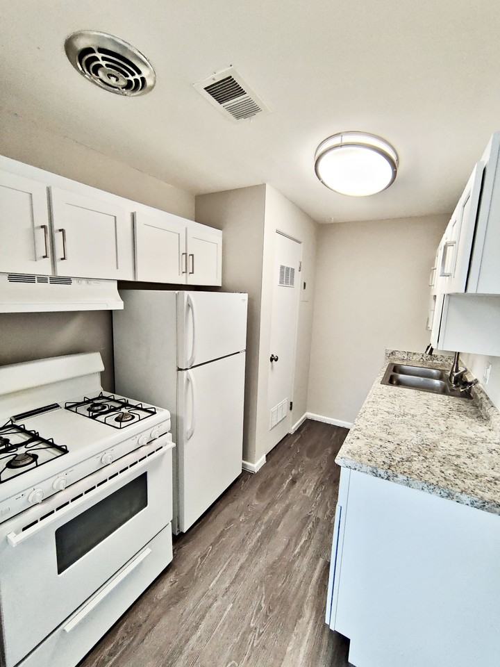 8867 W 54th - Photo 2 of 17