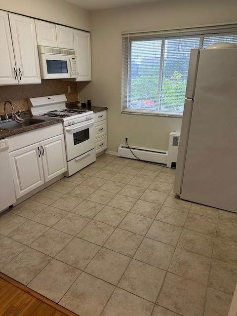 1319 Anderson Ave #16 - Photo 4 of 8