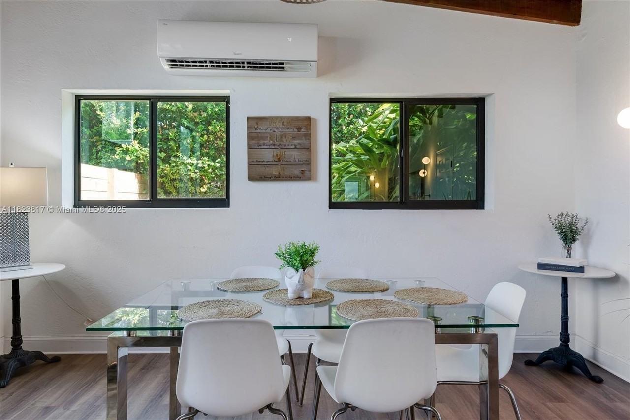 11534 Ne 13th Ave - Photo 5 of 26