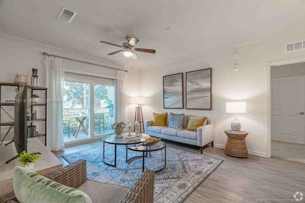 1924 Se Federal Hwy #2105 - Photo 6 of 14