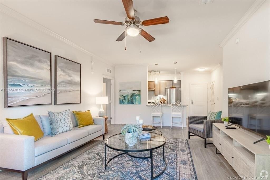 1924 Se Federal Hwy #2105 - Photo 7 of 14